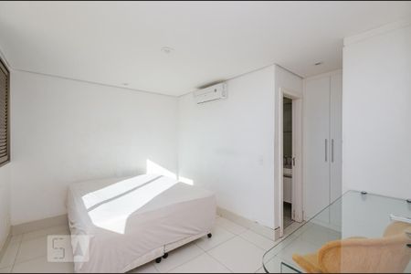 Apartamento para alugar com 62m², 1 quarto e 2 vagas Apartamento para alugar com 62m², 1 quarto e 2 vagasSuíte