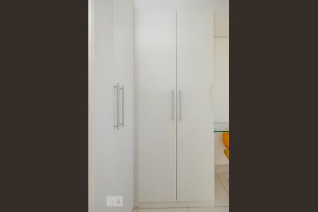 Apartamento para alugar com 62m², 1 quarto e 2 vagas Apartamento para alugar com 62m², 1 quarto e 2 vagasSuíte