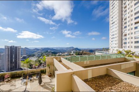 Apartamento para alugar com 62m², 1 quarto e 2 vagas Apartamento para alugar com 62m², 1 quarto e 2 vagasVista
