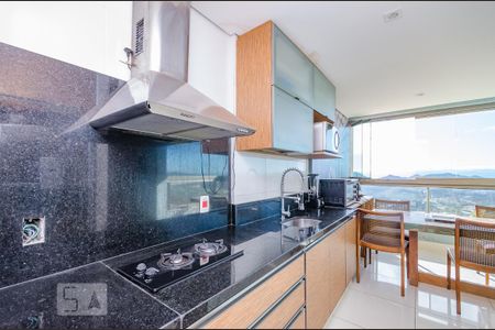 Apartamento para alugar com 62m², 1 quarto e 2 vagas Apartamento para alugar com 62m², 1 quarto e 2 vagasCozinha
