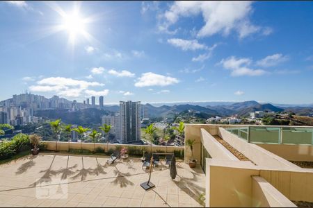 Apartamento para alugar com 62m², 1 quarto e 2 vagas Apartamento para alugar com 62m², 1 quarto e 2 vagasVista