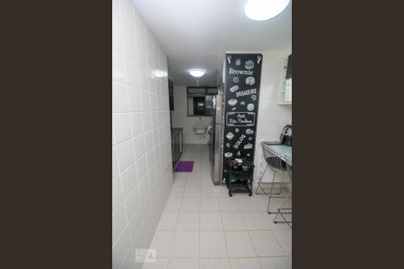 Apartamento à venda com 98m², 2 quartos e 1 vagaCozinha - Armários