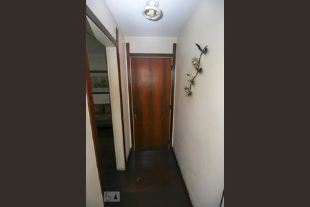 Corredor da Entrada de apartamento à venda com 2 quartos, 98m² em Laranjeiras, Rio de Janeiro