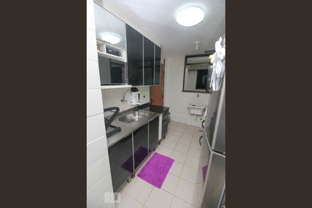 Apartamento à venda com 98m², 2 quartos e 1 vaga Apartamento à venda com 98m², 2 quartos e 1 vagaCozinha - Armários