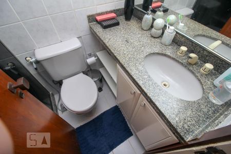 Apartamento à venda com 98m², 2 quartos e 1 vaga Apartamento à venda com 98m², 2 quartos e 1 vagaBanheiro Social