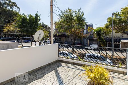 Casa à venda com 203m², 3 quartos e 2 vagasVaranda do Quarto 1