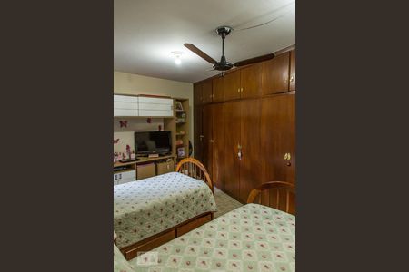 Casa à venda com 203m², 3 quartos e 2 vagasQuarto 3