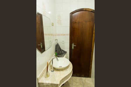 Lavabo de casa para alugar com 3 quartos, 203m² em Parque Novo Mundo, São Paulo
