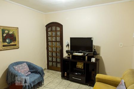 Sala de TV de casa para alugar com 3 quartos, 203m² em Parque Novo Mundo, São Paulo