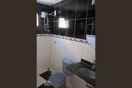 Banheiro de apartamento para alugar com 2 quartos, 60m² em Setor Habitacional Vicente Pires (taguatinga), Brasília