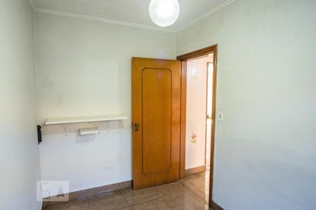 Casa à venda com 350m², 3 quartos e 6 vagasQuarto de Serviço