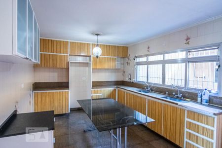 Casa à venda com 350m², 3 quartos e 6 vagasCozinha