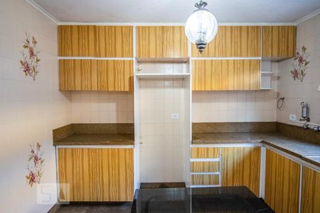 Casa à venda com 350m², 3 quartos e 6 vagasCozinha