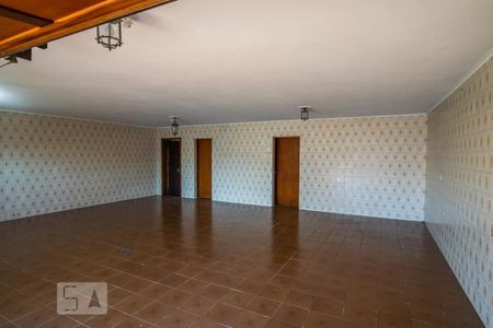 Casa à venda com 350m², 3 quartos e 6 vagasGaragem