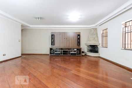 Sala de casa para alugar com 4 quartos, 150m² em Vila Irmaos Arnoni, São Paulo