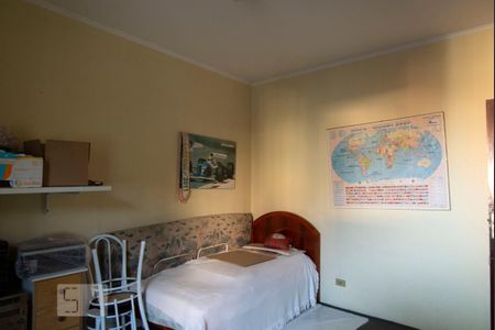 Casa à venda com 600m², 3 quartos e 3 vagas Casa à venda com 600m², 3 quartos e 3 vagasQuarto 1