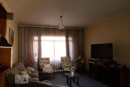 Sala de casa à venda com 3 quartos, 600m² em Vila Graciosa, São Paulo