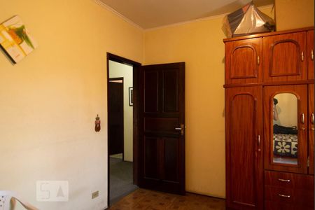 Casa à venda com 600m², 3 quartos e 3 vagas Casa à venda com 600m², 3 quartos e 3 vagasQuarto 2