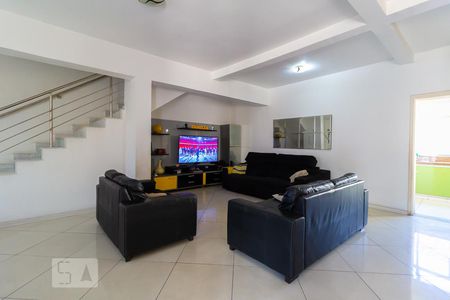 Sala de casa à venda com 4 quartos, 360m² em Cachambi, Rio de Janeiro