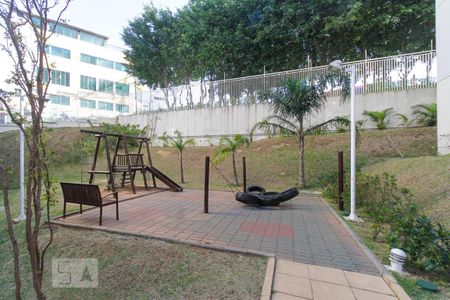 Apartamento para alugar com 60m², 3 quartos e 1 vaga Apartamento para alugar com 60m², 3 quartos e 1 vagaÁrea Comum - Playground