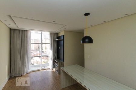 Sala de apartamento para alugar com 3 quartos, 60m² em Jardim Guairaca, São Paulo