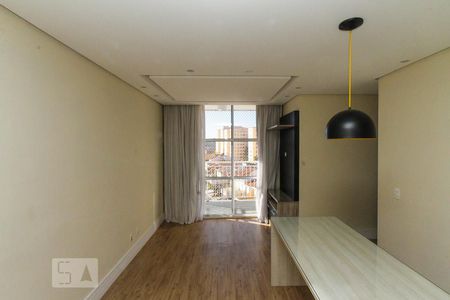 Sala de apartamento para alugar com 3 quartos, 60m² em Jardim Guairaca, São Paulo