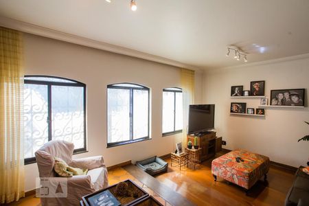 Sala de casa à venda com 4 quartos, 300m² em Bosque da Saúde, São Paulo