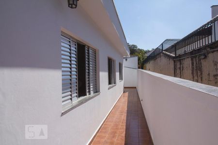 Casa para alugar com 150m², 3 quartos e 2 vagasCorredor lateral