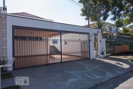 Casa para alugar com 150m², 3 quartos e 2 vagasFachada