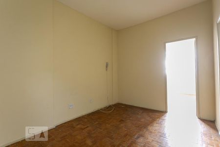 Apartamento para alugar com 58m², 2 quartos e sem vagaSala