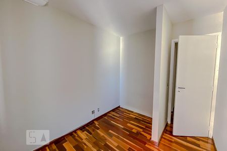 Apartamento para alugar com 73m², 3 quartos e 2 vagasQuarto 2