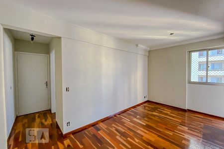 Sala de apartamento para alugar com 3 quartos, 73m² em Vila Esperança, São Paulo