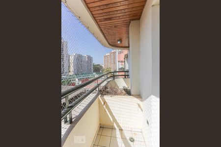 Apartamento à venda com 78m², 2 quartos e 2 vagasVaranda Quarto 1