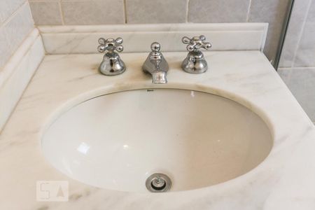 Apartamento à venda com 78m², 2 quartos e 2 vagasBanheiro Suite