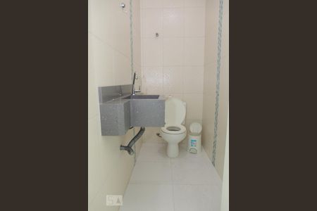 Casa à venda com 282m², 3 quartos e 6 vagasLavabo inferior - área de lazer