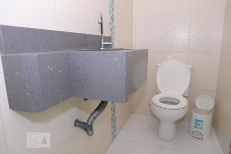 Casa à venda com 282m², 3 quartos e 6 vagasLavabo inferior - área de lazer