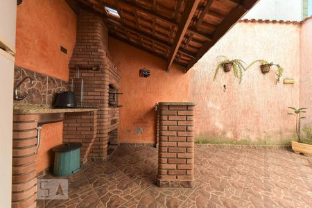 Casa à venda com 156m², 3 quartos e 1 vagaChurrasqueira