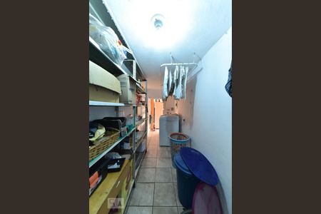 Casa à venda com 156m², 3 quartos e 1 vagaLavanderia