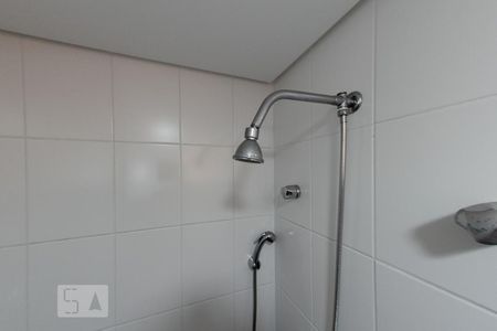 Apartamento para alugar com 145m², 3 quartos e 3 vagasBanheiro da suíte 1 - chuveiro
