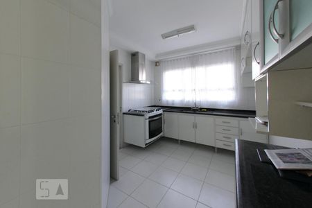 Apartamento para alugar com 145m², 3 quartos e 3 vagasCozinha