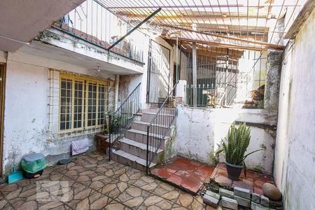 Casa à venda com 150m², 5 quartos e 3 vagas Casa à venda com 150m², 5 quartos e 3 vagasÁrea Externa