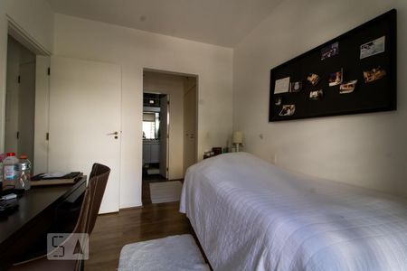 Casa de condomínio à venda com 540m², 5 quartos e 4 vagasSuíte 3