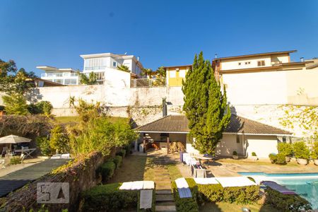 Casa de condomínio à venda com 540m², 5 quartos e 4 vagasVista da Suíte 3