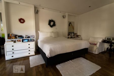 Casa de condomínio à venda com 540m², 5 quartos e 4 vagasSuíte 1