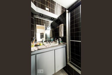 Casa de condomínio à venda com 540m², 5 quartos e 4 vagasBanheiro da Suíte 3