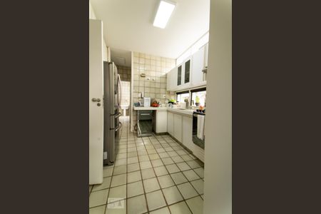 Casa de condomínio à venda com 540m², 5 quartos e 4 vagasCozinha