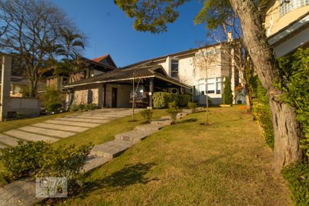 Casa de condomínio à venda com 540m², 5 quartos e 4 vagasFachada da Casa