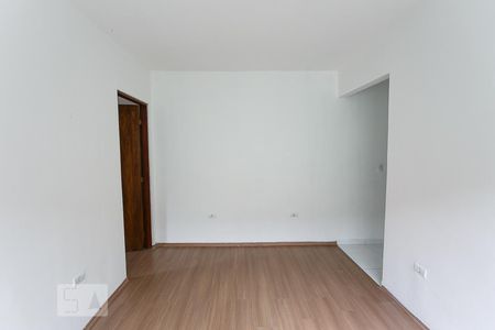 Sala de casa para alugar com 1 quarto, 50m² em Jardim São Roque, São Paulo