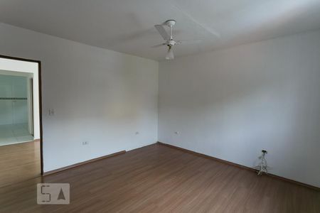 Quarto de casa para alugar com 1 quarto, 50m² em Jardim São Roque, São Paulo