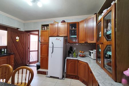 Casa à venda com 280m², 3 quartos e 2 vagas Casa à venda com 280m², 3 quartos e 2 vagasCozinha